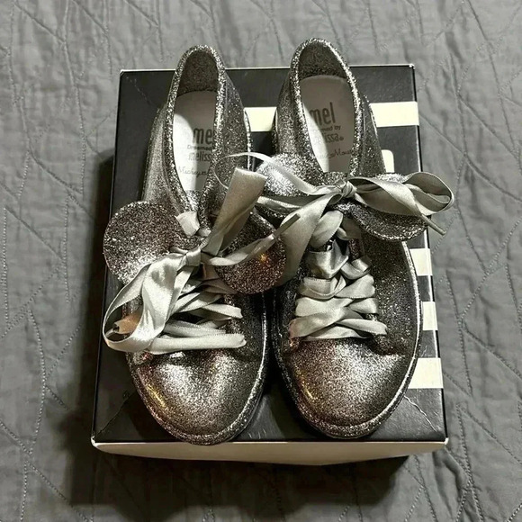 Retired Mel by Melissa Disney shoes - Picture 1 of 4